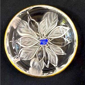 Studio Nova Japan Crystal Poinsettia Candy Or trinket Dish Gold Trim Frosted
